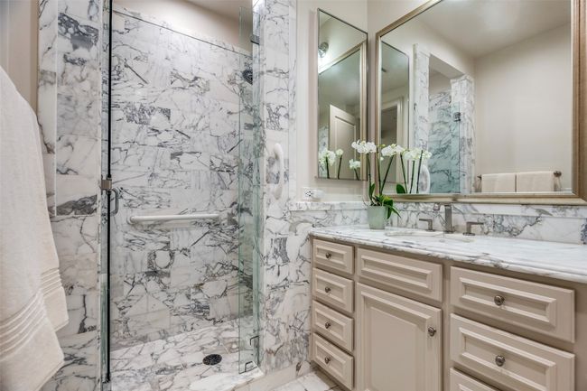 APT-2F - 3505 Turtle Creek Blvd, Condo with 1 bedrooms, 2 bathrooms and null parking in Dallas TX | Image 9