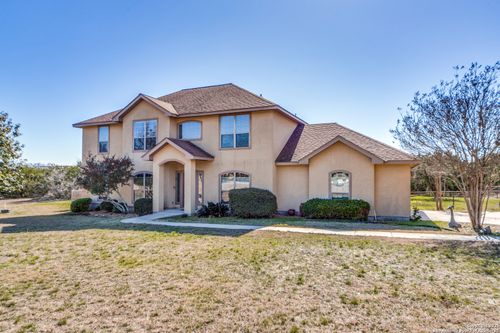 811 Stirrup Dr, Spring Branch, TX, 78070-6181 | Card Image