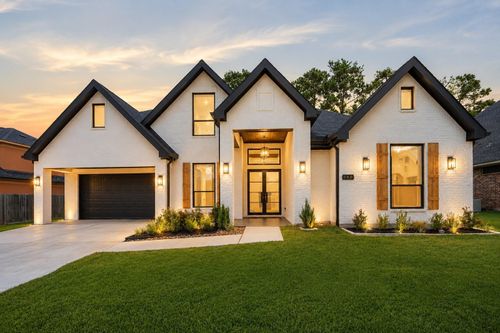 143 Bent Tree Ln, Montgomery, TX, 77356-8230 | Card Image