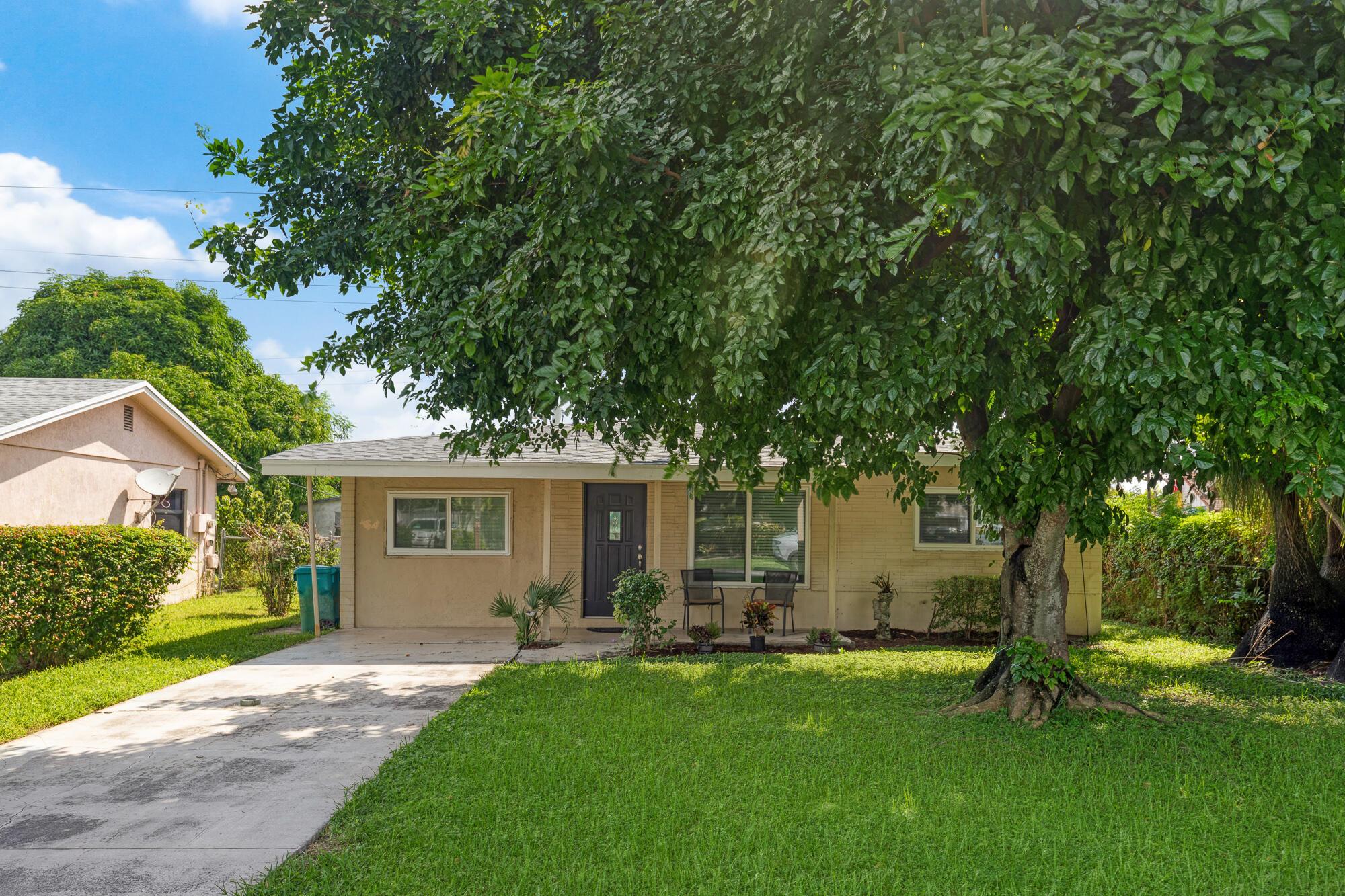 7th St, Boynton Beach, FL 33426