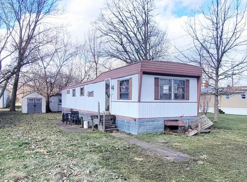 2300 S Danbury Station Road, Port Clinton, OH, 43440 | Card Image