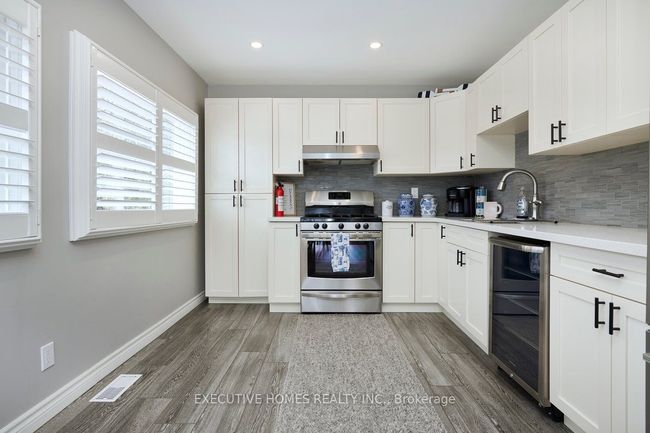 30 Winterset Ave, House other with 3 bedrooms, 2 bathrooms and 4 parking in Tiny ON | Image 11
