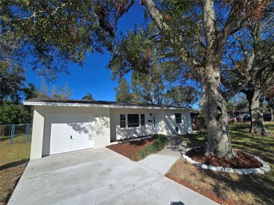 6796 16 Th Street N, House other with 2 bedrooms, 1 bathrooms and null parking in SAINT PETERSBURG FL | Image 2