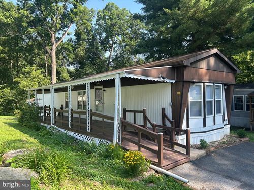 135 Locust Ln, NEW PROVIDENCE, PA, 17560-9758 | Card Image