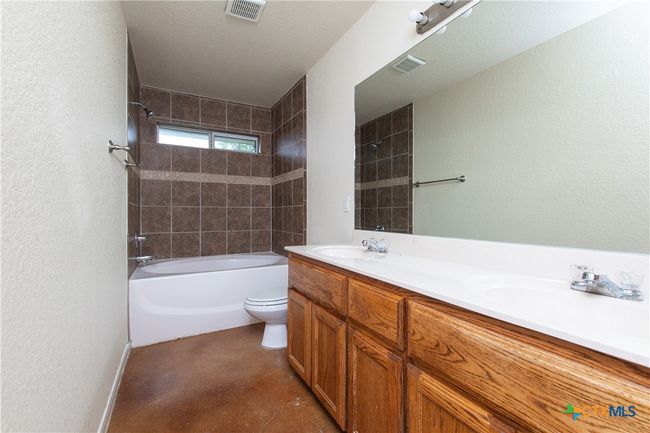A - 211 W Arlo Rd, Home with 3 bedrooms, 2 bathrooms and null parking in Harker Heights TX | Image 18