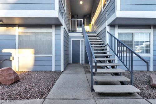 202-5870 Medallion Drive, Las Vegas, NV, 89122 | Card Image