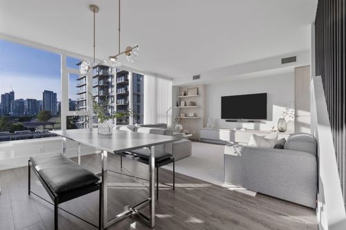 713-1887 Crowe St, Vancouver, BC, V5Y0B4 | Card Image