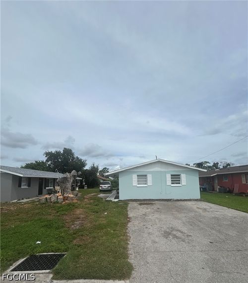 5517 6th Ave, FORT MYERS, FL, 33907-2831 | Card Image