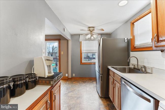5169 Whitehall Dr, Townhouse with 4 bedrooms, 2 bathrooms and null parking in Clifton Hts PA | Image 12
