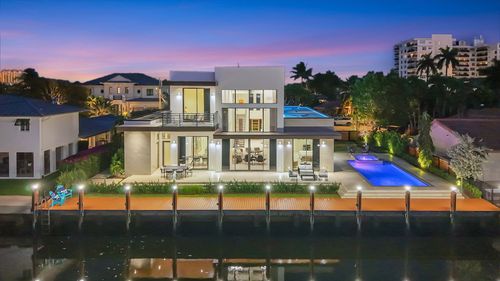 5211 Ne 32nd Ave, Fort Lauderdale, FL, 33308-3415 | Card Image