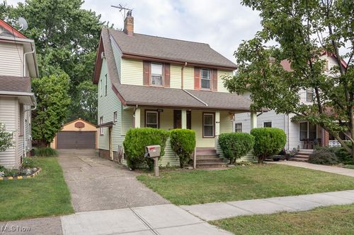 4092 W 48th St, Brooklyn, OH, 44144-1924 | Card Image