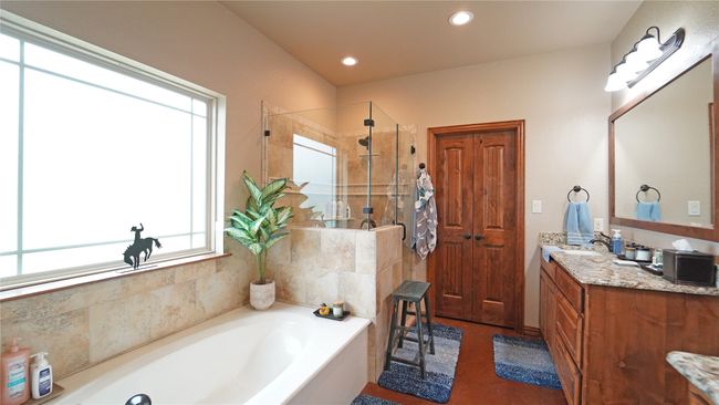 2505 Lazy Bend Rd, Home with 5 bedrooms, 3 bathrooms and null parking in Brock TX | Image 11