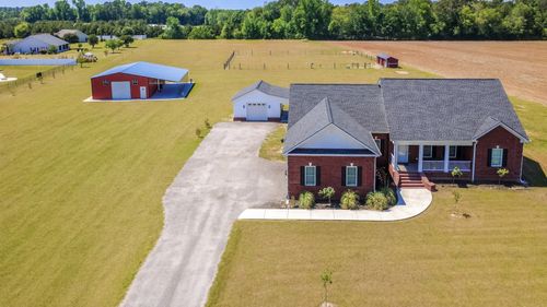 813 Sisters Rd, Loris, SC, 29569-8960 | Card Image