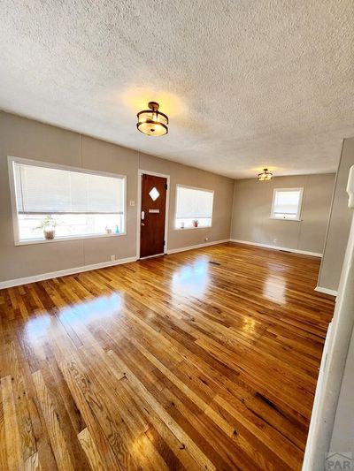 2321 Oakland Ave, House other with 3 bedrooms, 1 bathrooms and 4 parking in Pueblo CO | Image 2