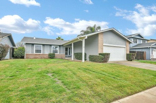 578 Schooner Pl, Manteca, CA, 95337-5172 | Card Image