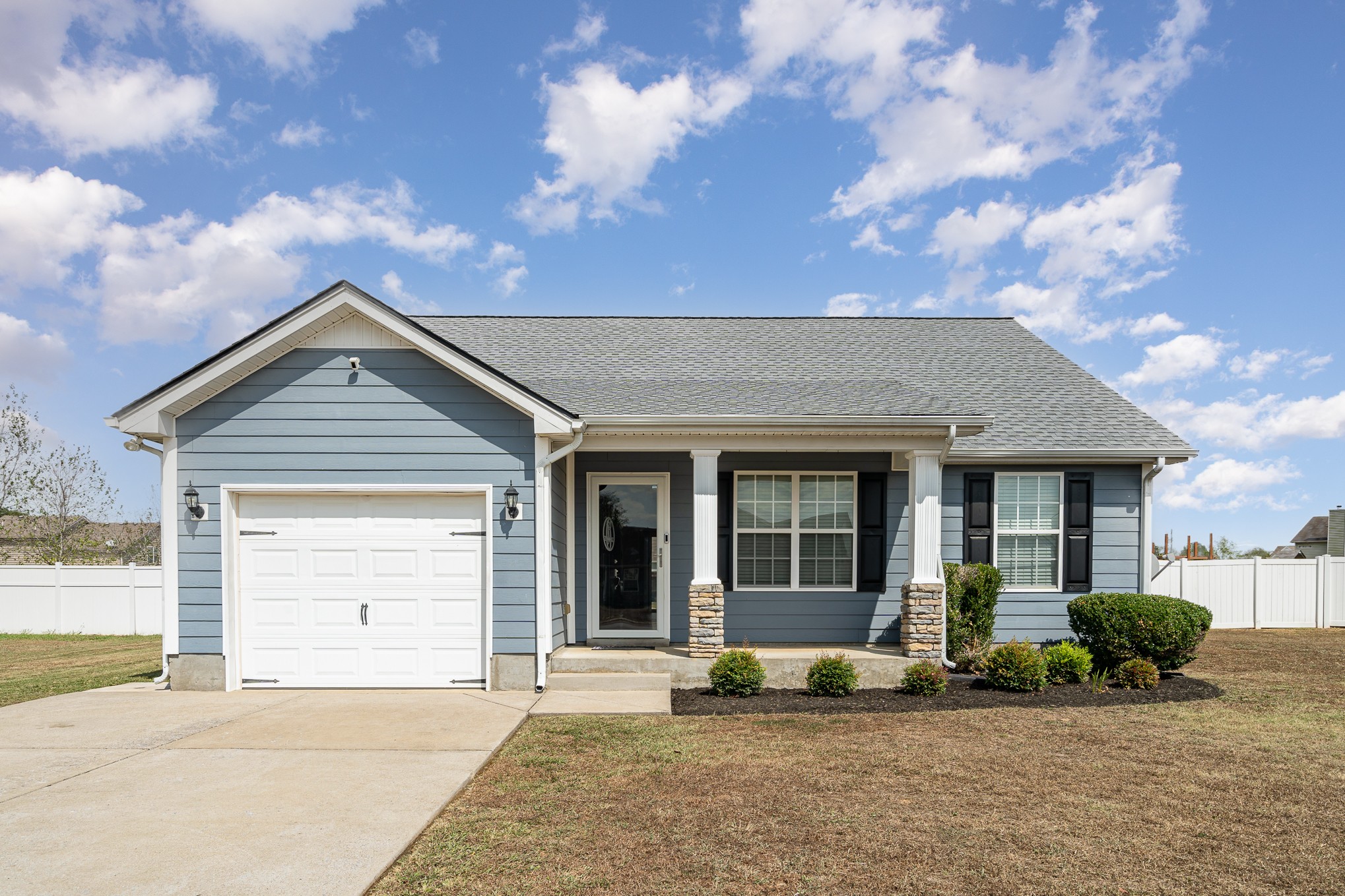 Silverhill Dr, Murfreesboro, TN 37129
