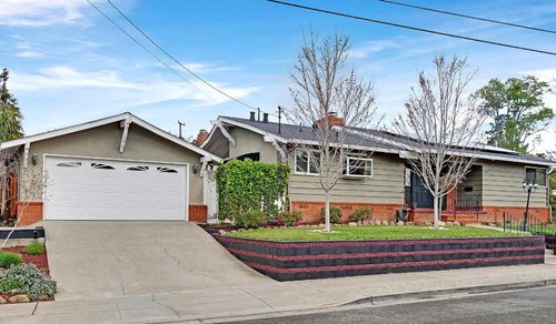 4990 Buti Park Dr, Castro Valley, CA, 94546-1415 | Card Image