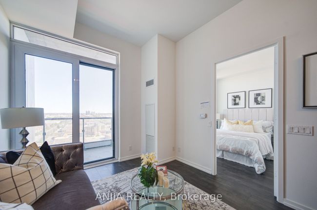 1712 - 1000 Portage Pky, Condo with 1 bedrooms, 1 bathrooms and null parking in Concord ON | Image 17