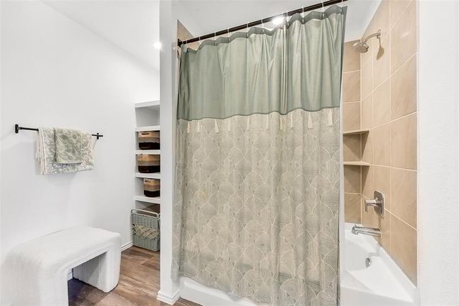 24222 Sandstone Valley Ln, House other with 5 bedrooms, 3 bathrooms and 2 parking in Spring TX | Image 21