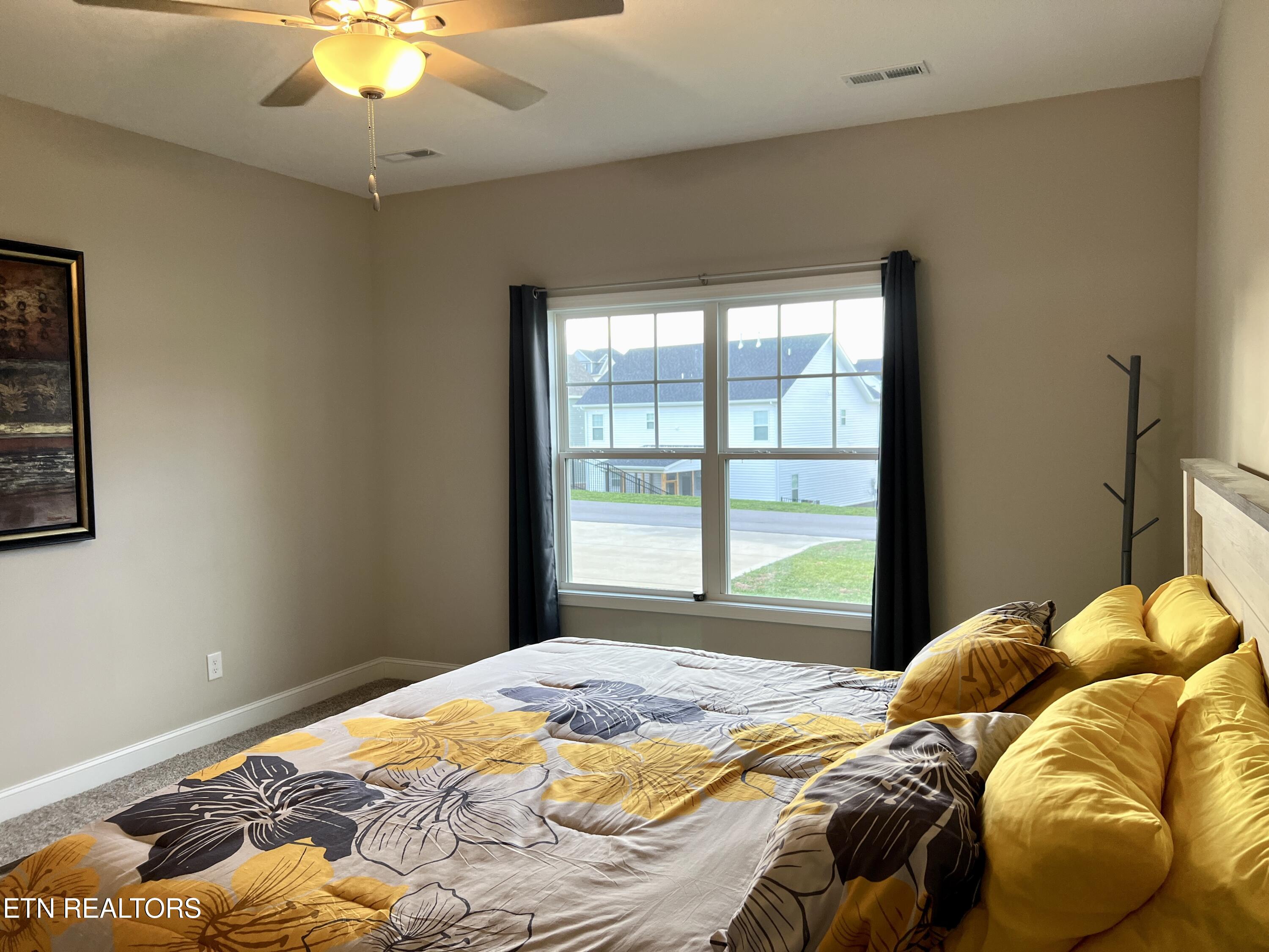 Residential in Oak Ridge 3
