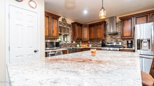 1011 W Northern Ave, Phoenix, AZ, 85021-7163 | Card Image