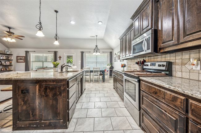 115 Lyndsey Ct, House other with 4 bedrooms, 2 bathrooms and null parking in Boyd TX | Image 18