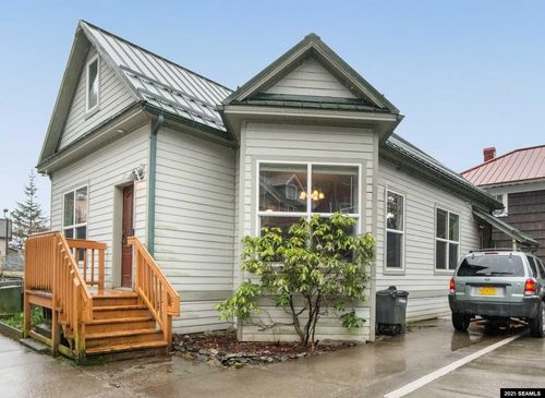 224 Gold St, Juneau, AK, 99801-1211 | Card Image