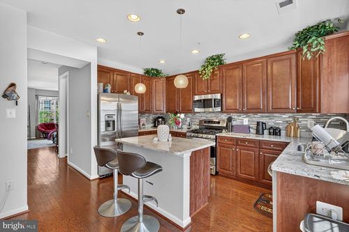 7243 Silver Thorn Way, BELTSVILLE, MD, 20705-1322 | Card Image
