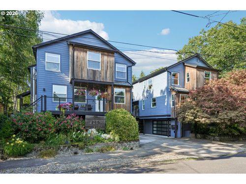 a-223 Ne Ivy St, Portland, OR, 97212 | Card Image