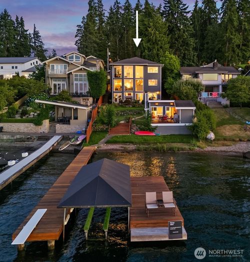 17714 Se 40th Pl, Bellevue, WA, 98008-5906 | Card Image