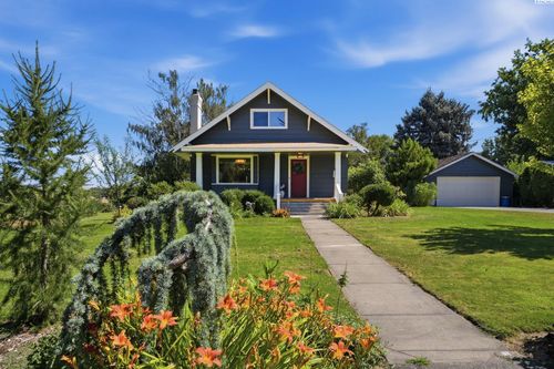106 7th St, Prosser, WA, 99350-1127 | Card Image