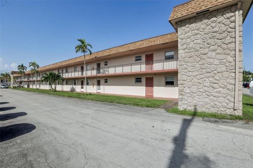 139-200 Bonnie Blvd, Palm Springs, FL, 33461-1367 | Card Image