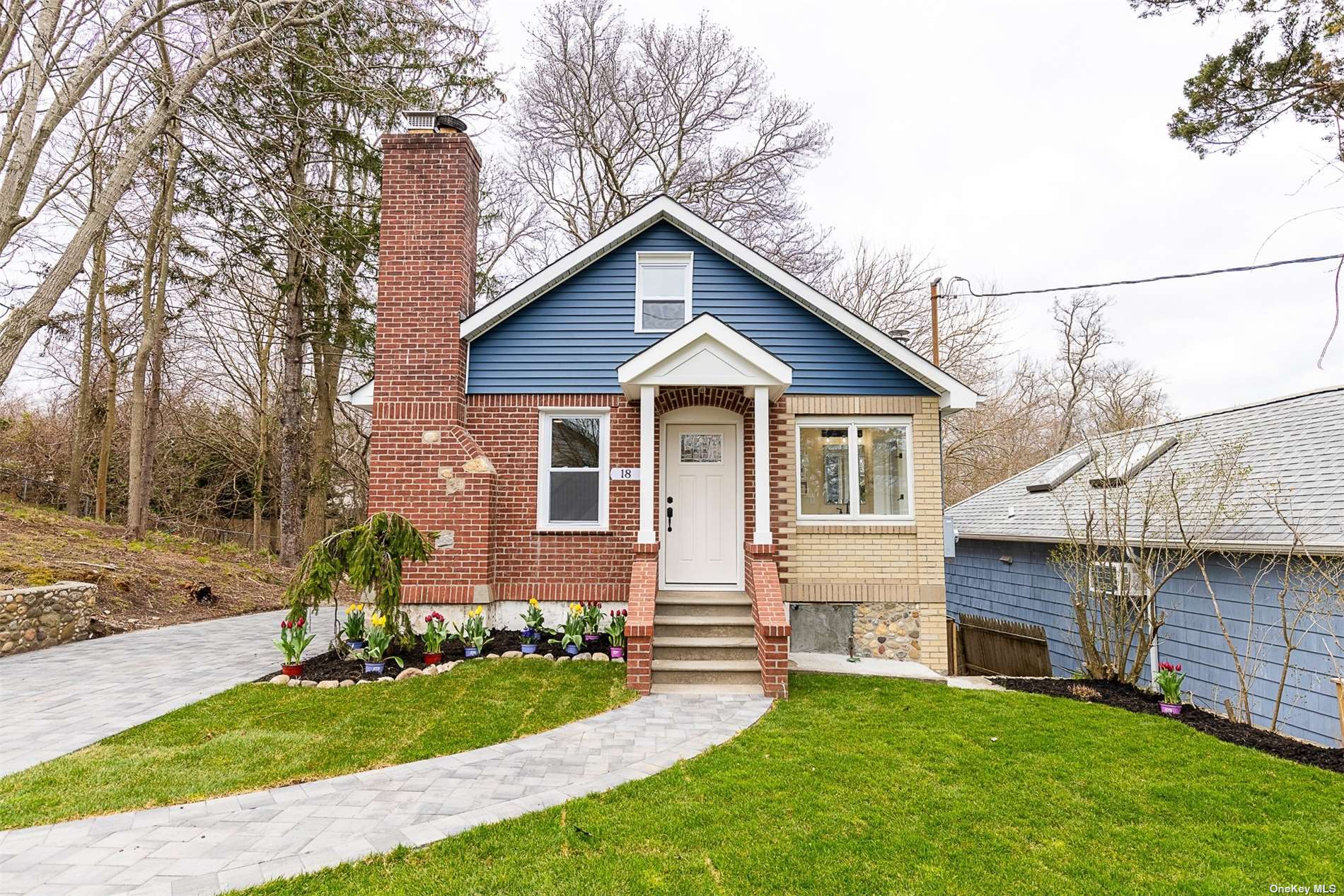 Xyris Rd, Rocky Point, NY 11778