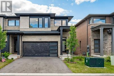 4552 Portage Rd, Townhouse with 3 bedrooms, 3 bathrooms and 3 parking in Niagara Falls ON | Image 1