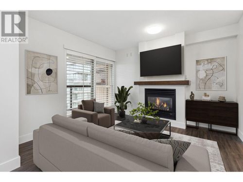 2002-989 Richards St, Vancouver, BC, V6B6R6 | Card Image
