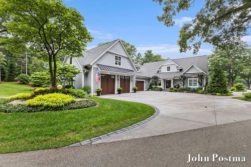 18809 N Fruitport Rd, Spring Lake, MI, 49456-1177 | Card Image