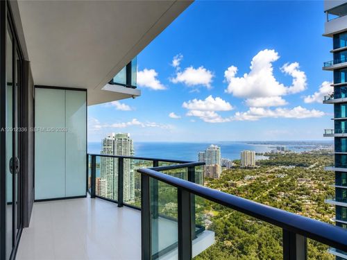 4507-1300 Miami Ave, Miami, FL, 33130-4497 | Card Image