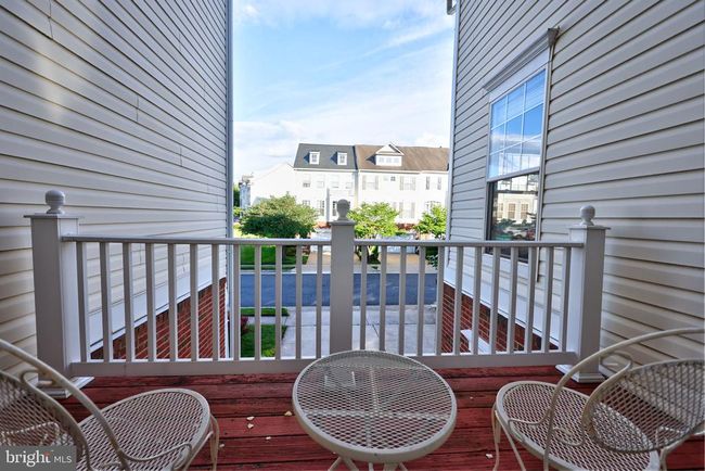 8182 Cobble Pond Way, Townhouse with 4 bedrooms, 3 bathrooms and null parking in MANASSAS VA | Image 39