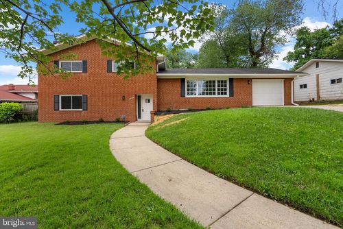 5509 Windsor Dr, TEMPLE HILLS, MD, 20748-4051 | Card Image