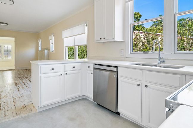 813 Avon Rd, House other with 4 bedrooms, 2 bathrooms and null parking in West Palm Beach FL | Image 10