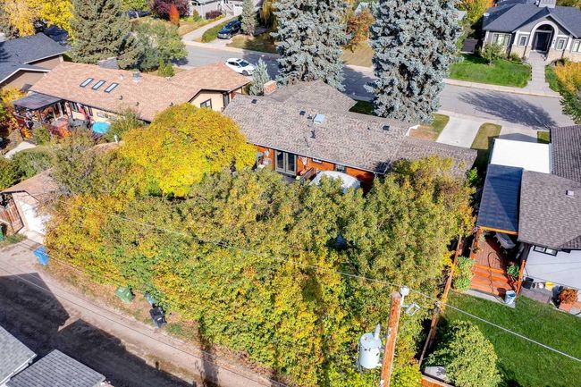 70 Mayfair Rd Sw, House detached with 3 bedrooms, 4 bathrooms and 3 parking in Calgary AB | Image 42