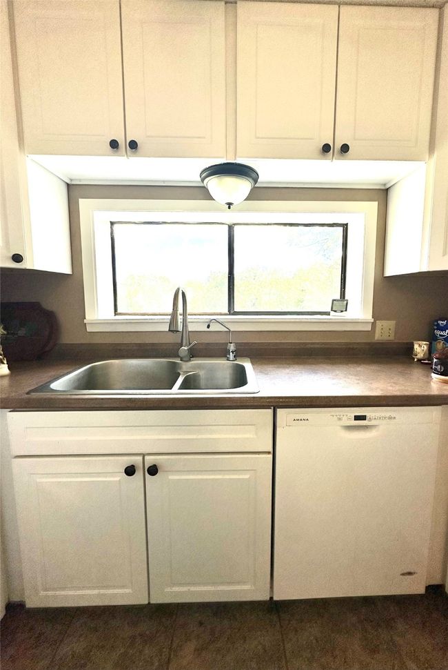 500 Apache Trl, House other with 3 bedrooms, 3 bathrooms and null parking in Comanche TX | Image 24