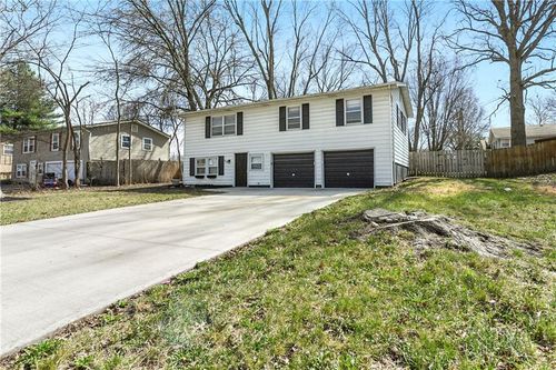 1103 Ne Columbus St, Lee's Summit, MO, 64086-3017 | Card Image