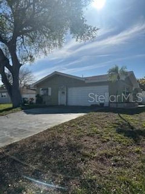 2266 Dart Ave, LARGO, FL, 33770-2803 | Card Image