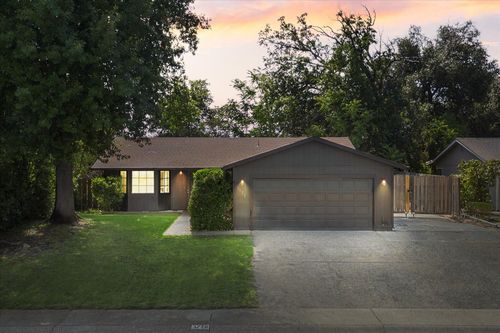3728 Sunwood Dr, Redding, CA, 96002-4901 | Card Image