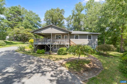 8508 Dick Woods Rd, AFTON, VA, 22920-1526 | Card Image