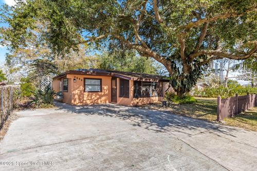 2082 Little John Rd, Melbourne, FL, 32935-3734 | Card Image