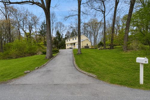 24 Carolyn Way, Somers, NY, 10589-2625 | Card Image