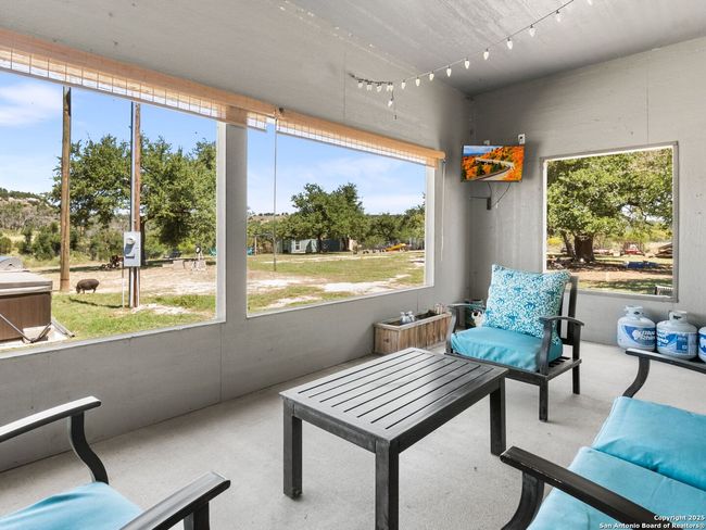 11890 Ranch Road 965, House other with 6 bedrooms, 4 bathrooms and null parking in Fredericksburg TX | Image 24