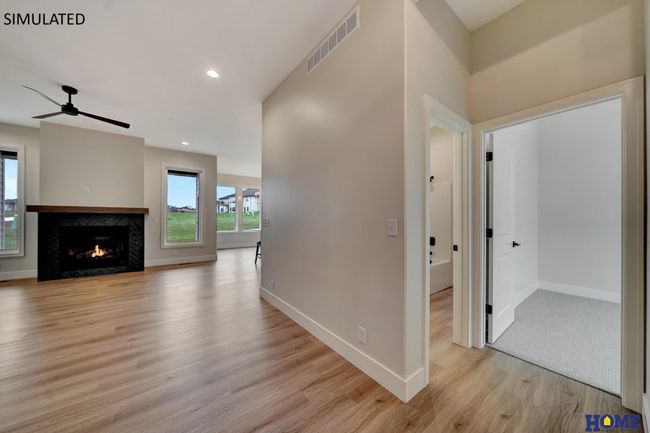 9201 Triana Ln, Townhouse with 4 bedrooms, 3 bathrooms and 3 parking in Lincoln NE | Image 8